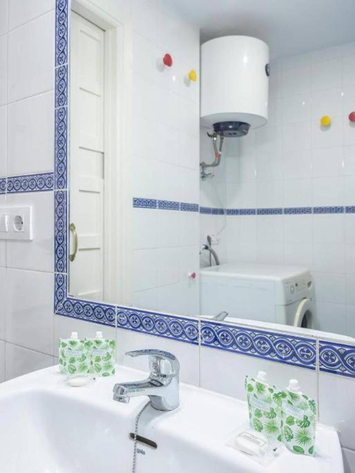 Moderno Apartamento Cerca A Plaza Espana Sevilla Exterior foto